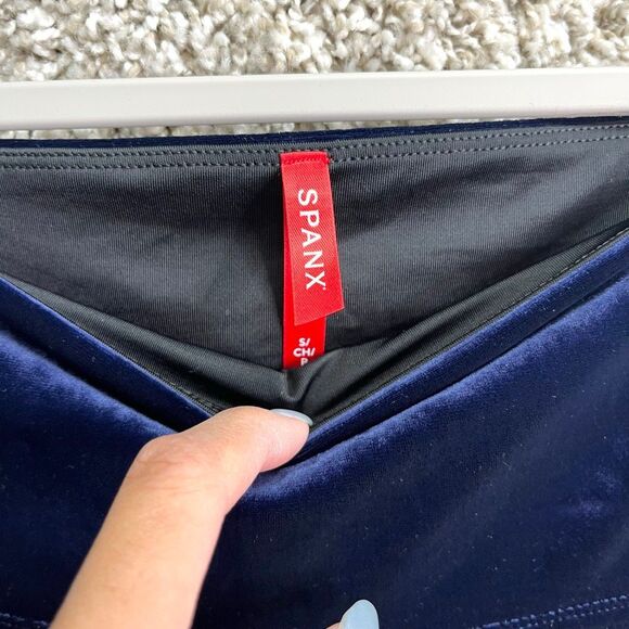 Spanx Leggings Women’s Small Dark Blue Velvet Lapis Night High Waist Pull On NWT - Picture 4 of 9
